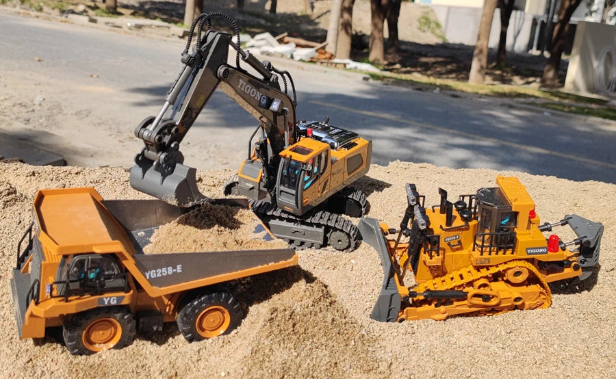 4WD RC Construction Truck with Light & Sound – Remote Control Excavator, Dump Truck & Bulldozer