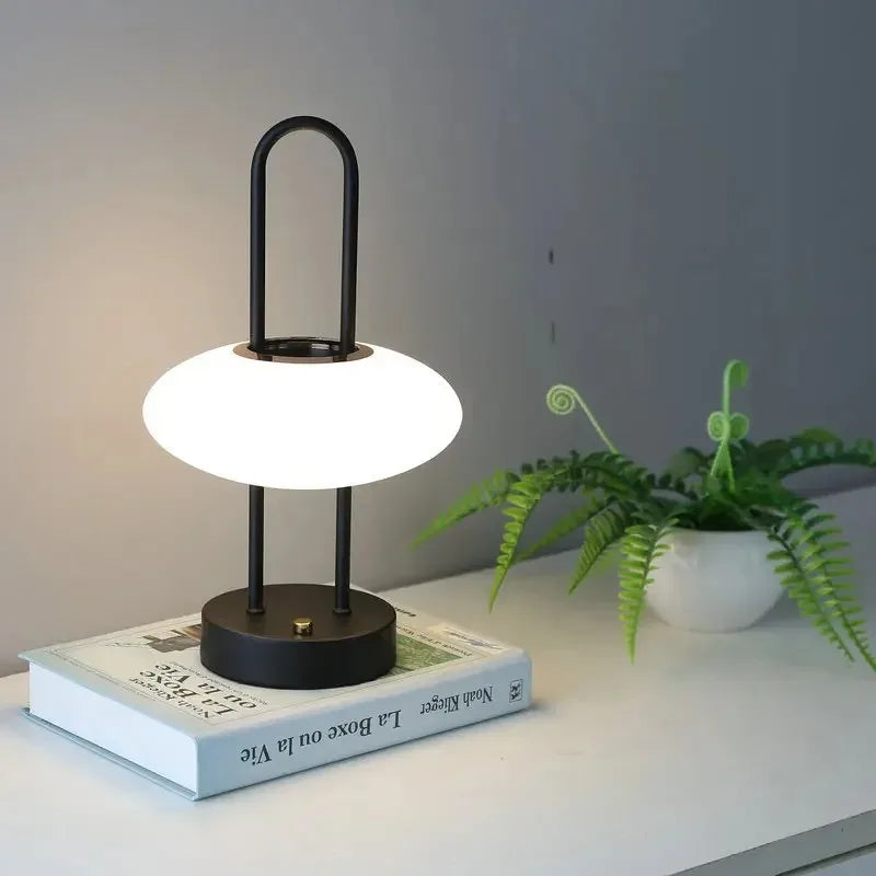 Black Accent Lamp – Minimalist LED Lighting