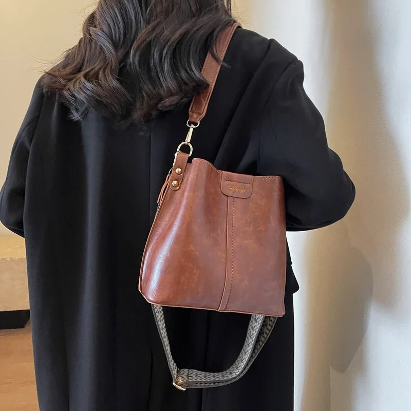 Vintage TPU Bucket Crossbody Bag – Designer Shoulder Handbag for Women