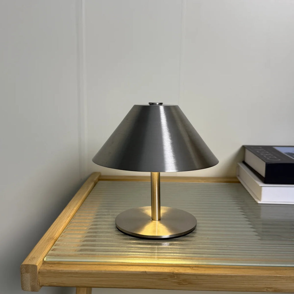 Cordless Table Lamp – Touch Dimming & 3 Light Modes