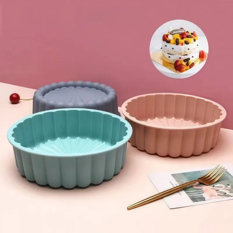 Silicone Cake Mold – Fluted Round Baking Pan