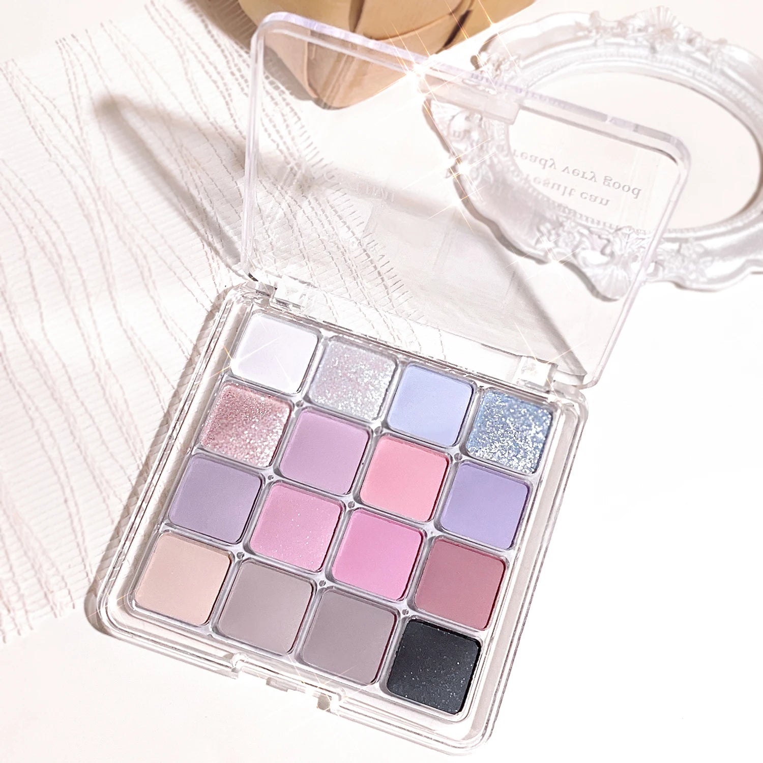 16-Color Earth Tone Eyeshadow Palette — Pearl & Matte Shimmer
