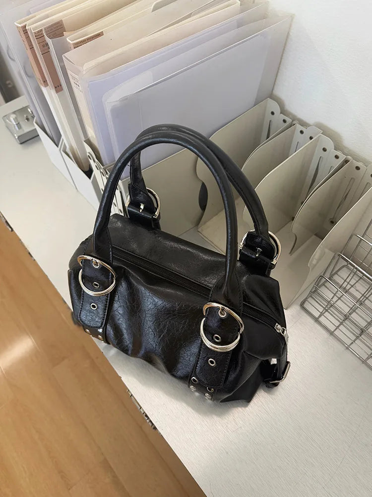 Women's Rivet PU Leather Motorcycle Shoulder Bag – Hot Girl Underarm Handbag in Black & White