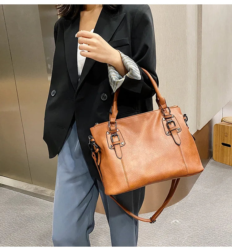 Vintage Patent Leather Pillow Shoulder Bag – Luxury Hobo Crossbody Handbag for Women