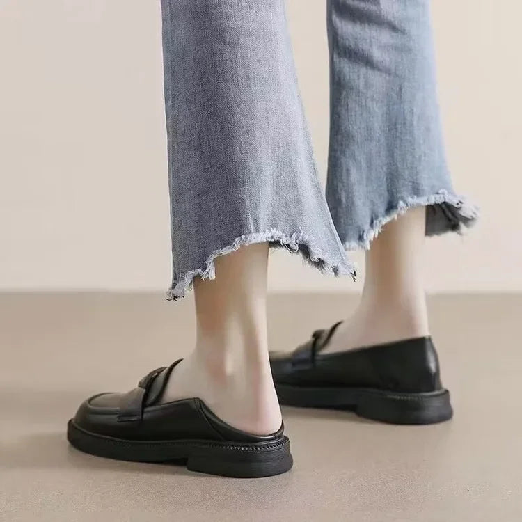 Women's Flat British Casual Leather Shoes — Black