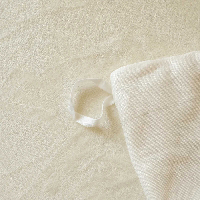 Plush Solid Color Duvet Cover – 300TC Warm Skin-Friendly Comforter Cover, 11 Colors & 4 Sizes