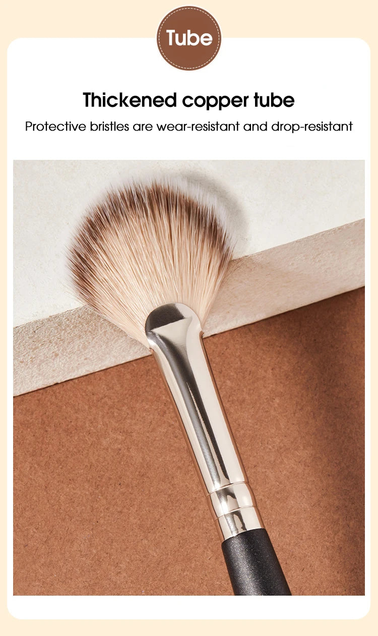 Soft Powder Blush & Highlighter Makeup Brush
