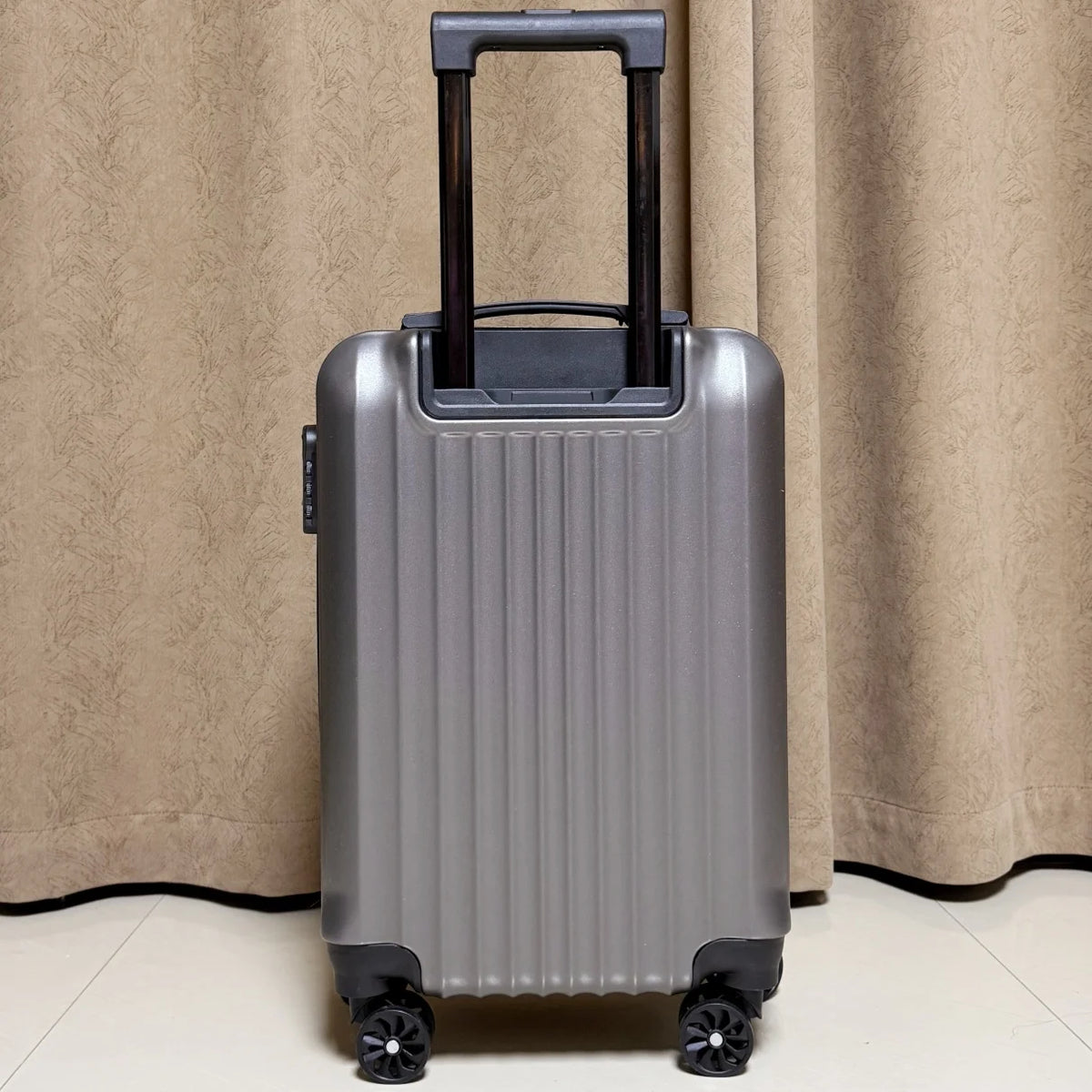 20-Inch PC Carry-On Suitcase – Thickened Hard Shell