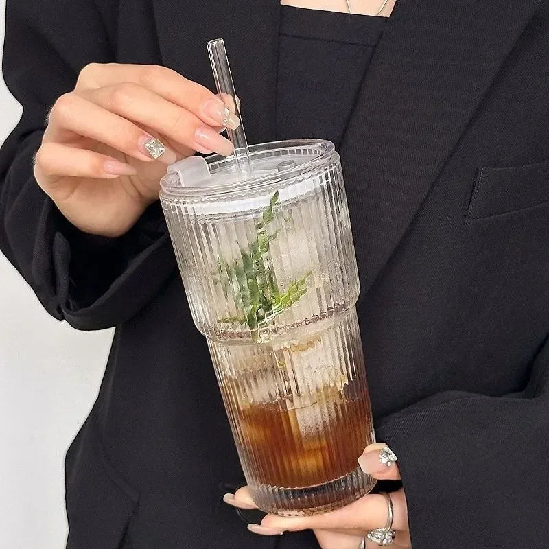 600ml Striped Borosilicate Glass Cup with Lid & Straw – Clear Iced Coffee & Smoothie Glass, CE Certified