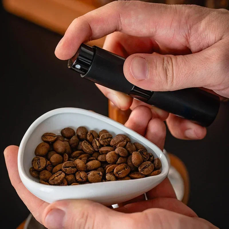 Coffee Beans Dosing Cup with Spray Humidifier — Anti-Static Espresso Grinder Accessory