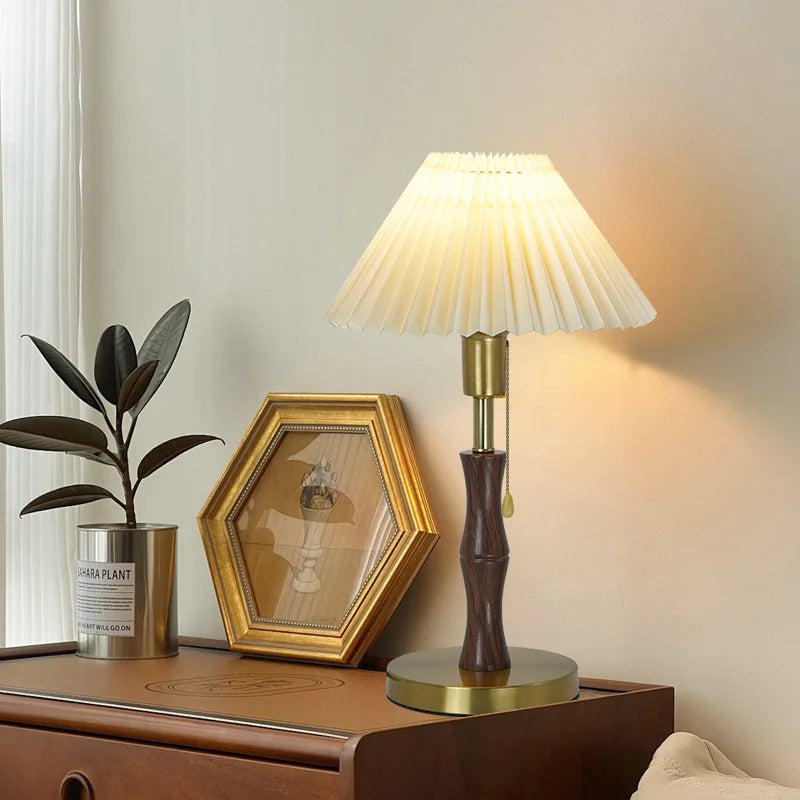 Pleated Shade Lamp – Retro Floor & Table Options