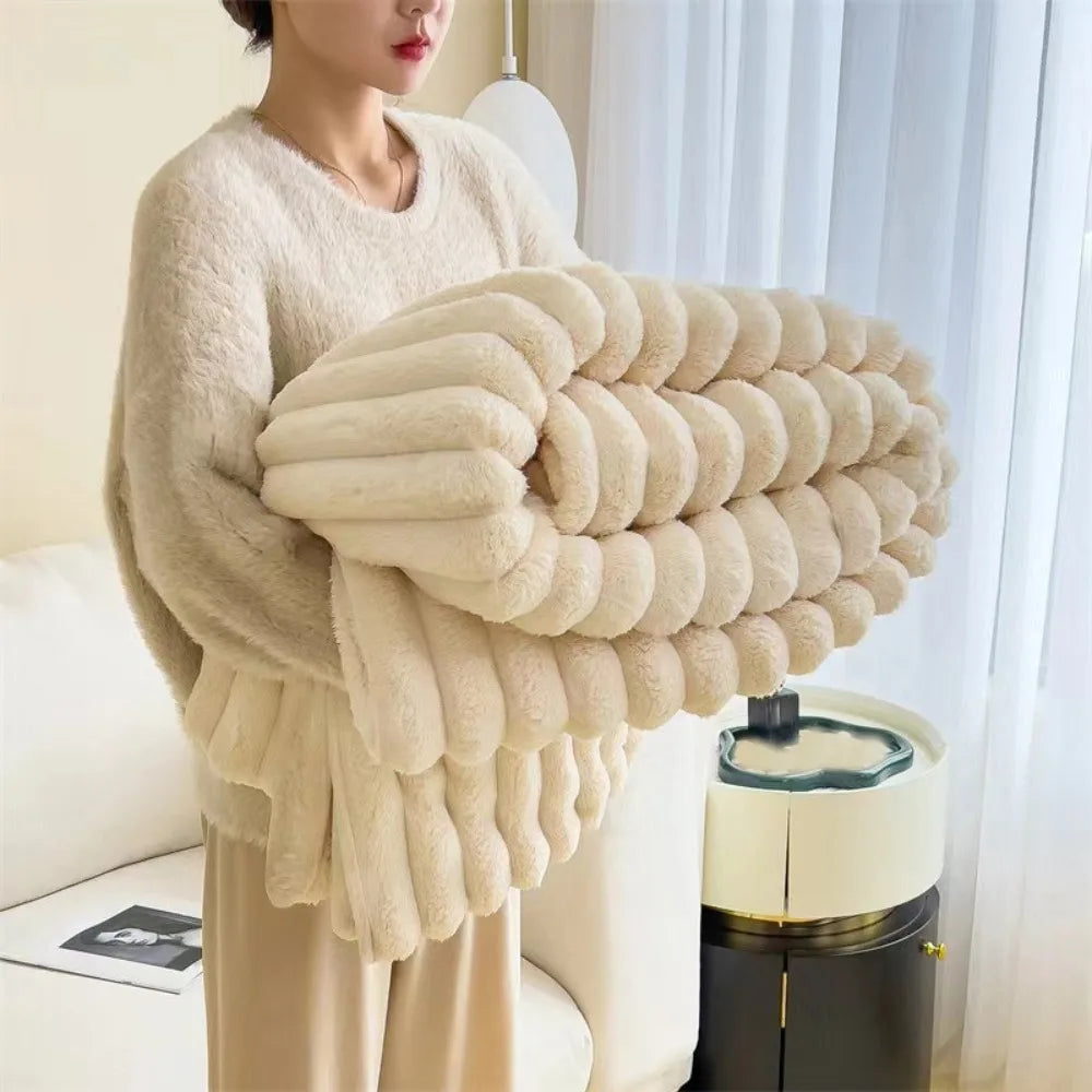 Double-Sided Warm Throw Blanket – Breathable Skin-Friendly Striped Solid Color Blanket