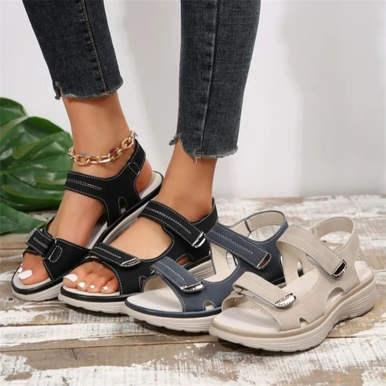 Women's Fashion Platform Sandals 2025 – Lightweight Travel Beach Slippers
