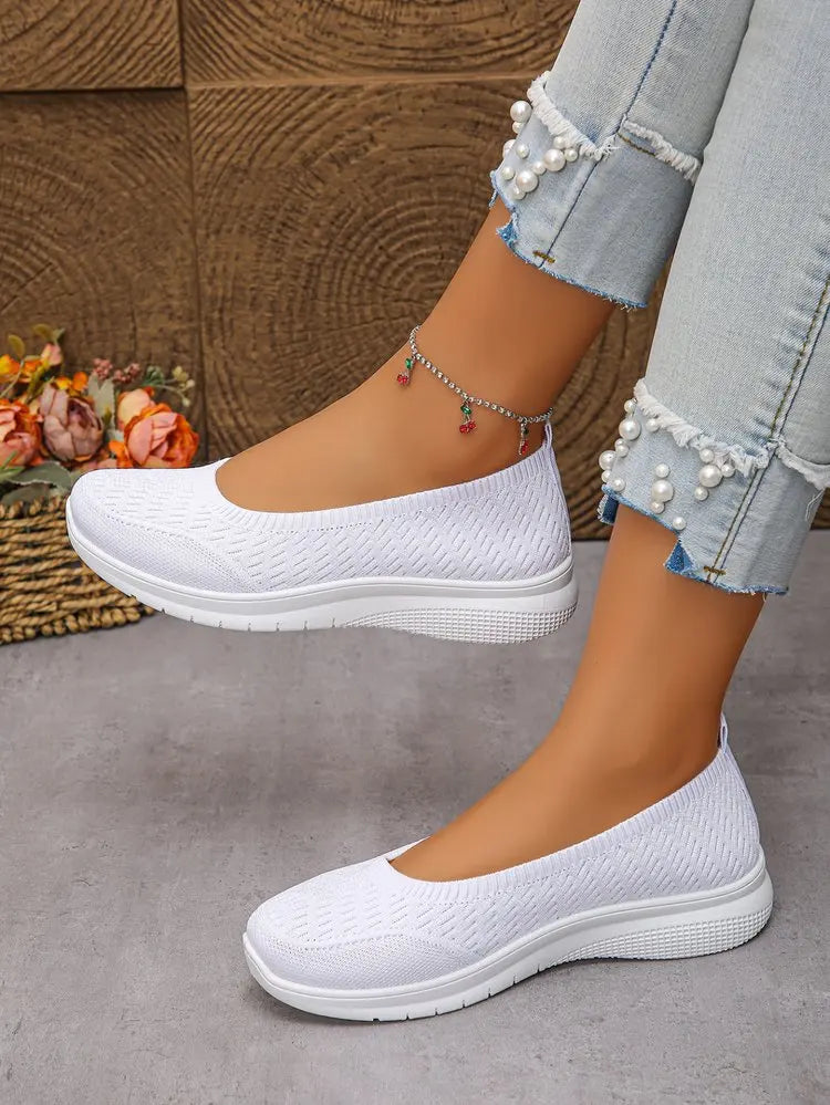 Women's Soft Sole Comfortable Sneakers – Lightweight Summer 2026 Shoes