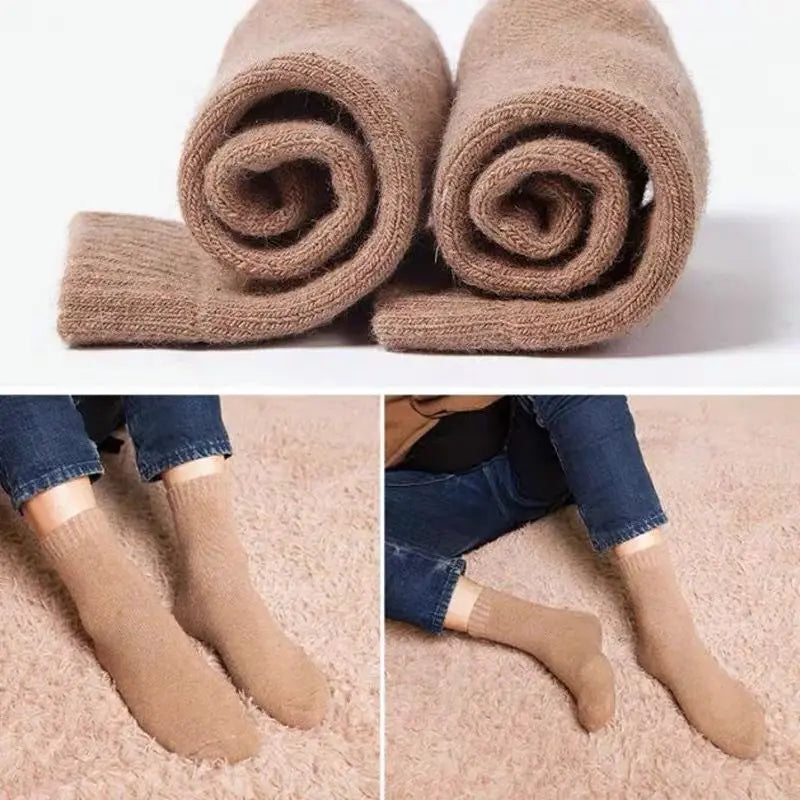 Thick Wool-Blend Winter Socks in Solid Colors