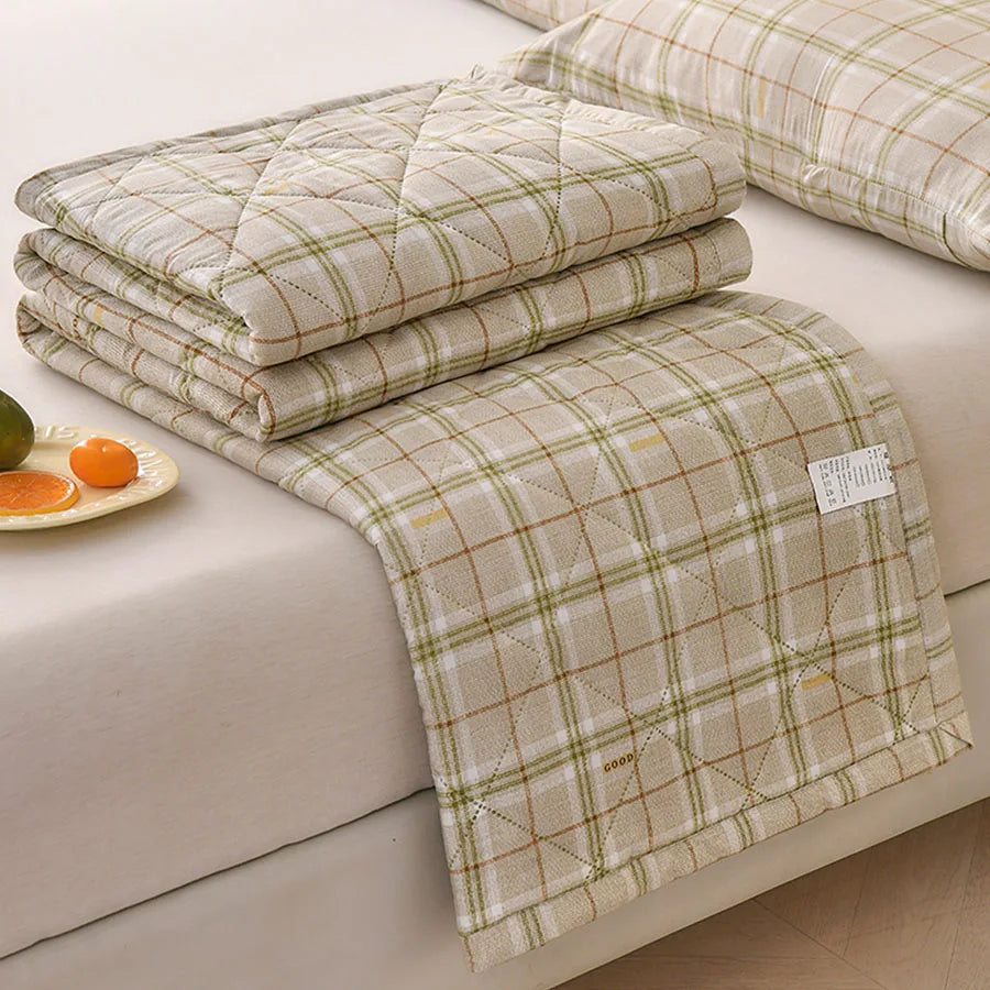 Summer Thin Comforter – Soft Air-Conditioned Quilt, Machine Washable, Single to Double