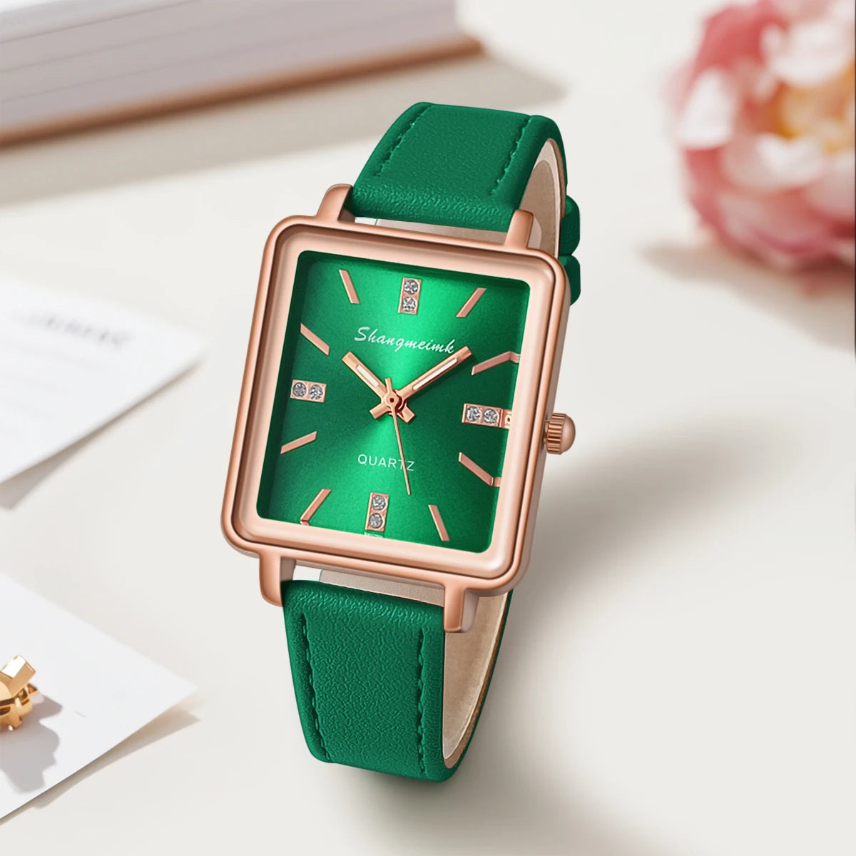 Minimalist Women's PU Leather Quartz Wrist Watch