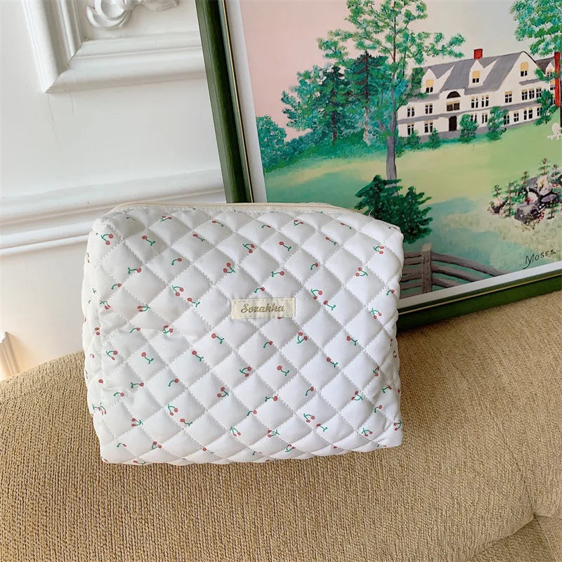 Large Capacity Cosmetic Clutch Bag – Women's Travel Makeup Storage Bag with Zipper