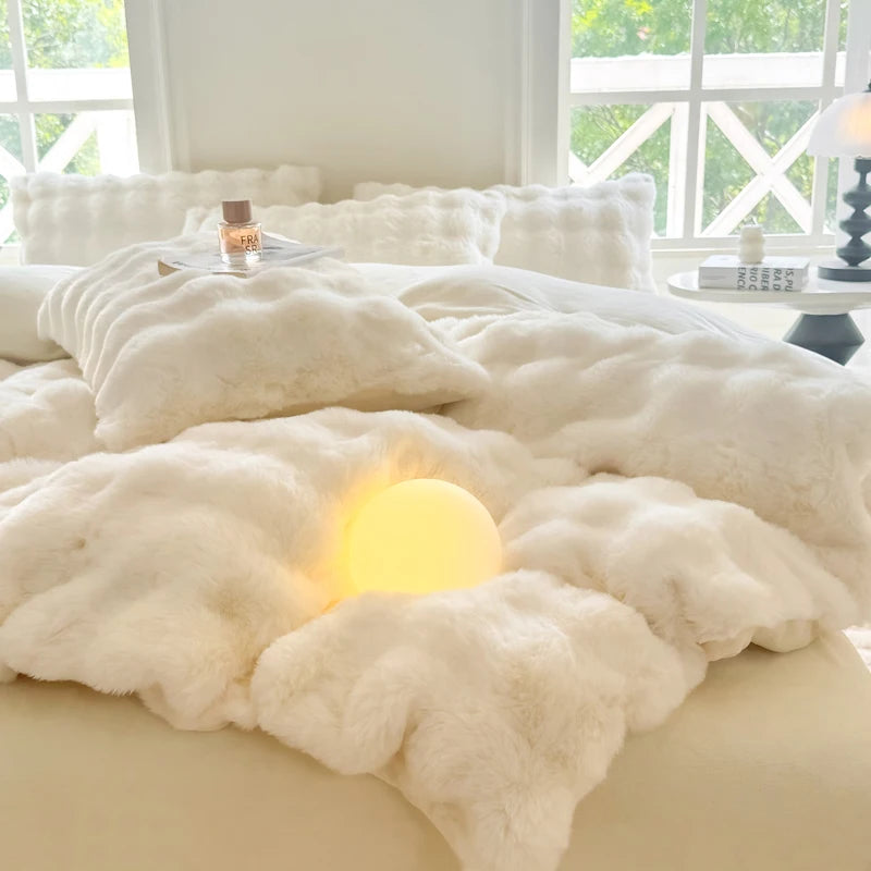 Plush Solid Color Duvet Cover – 300TC Warm Skin-Friendly Comforter Cover, 11 Colors & 4 Sizes