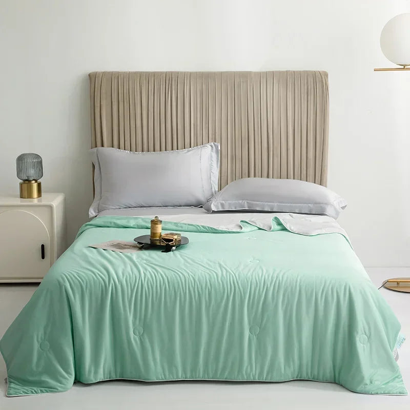 Ice Silk Cooling Blanket – Lightweight Smooth Summer Comforter, Twin & King, Air Condition Quilt