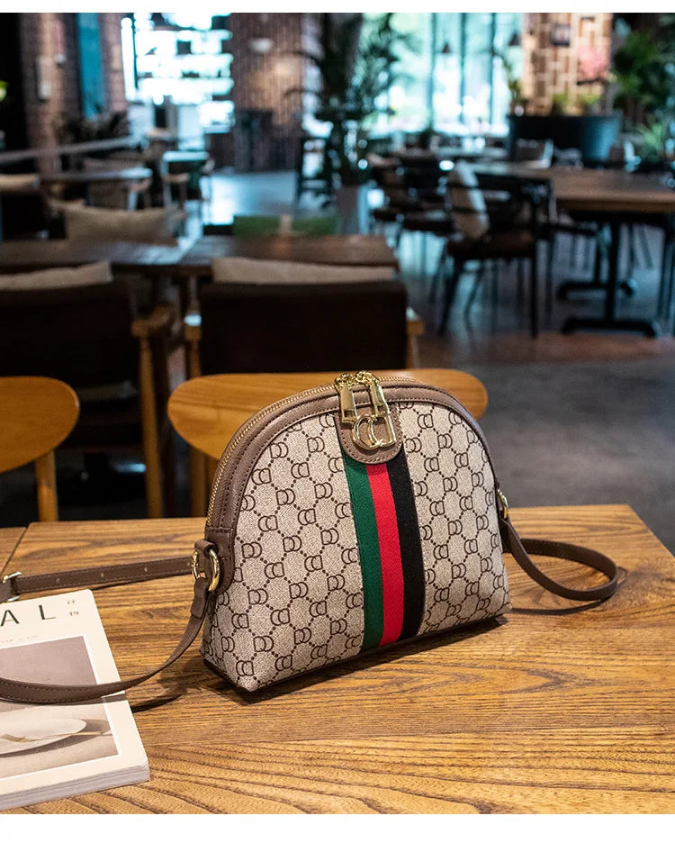 Retro Mini Shell Crossbody Bag – Urban Minimalist PVC Shoulder Bag for Women