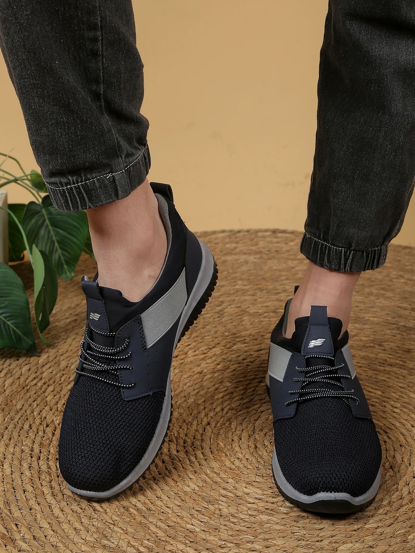Men's Low-Top Fashion Sports Shoes — Walking & Running