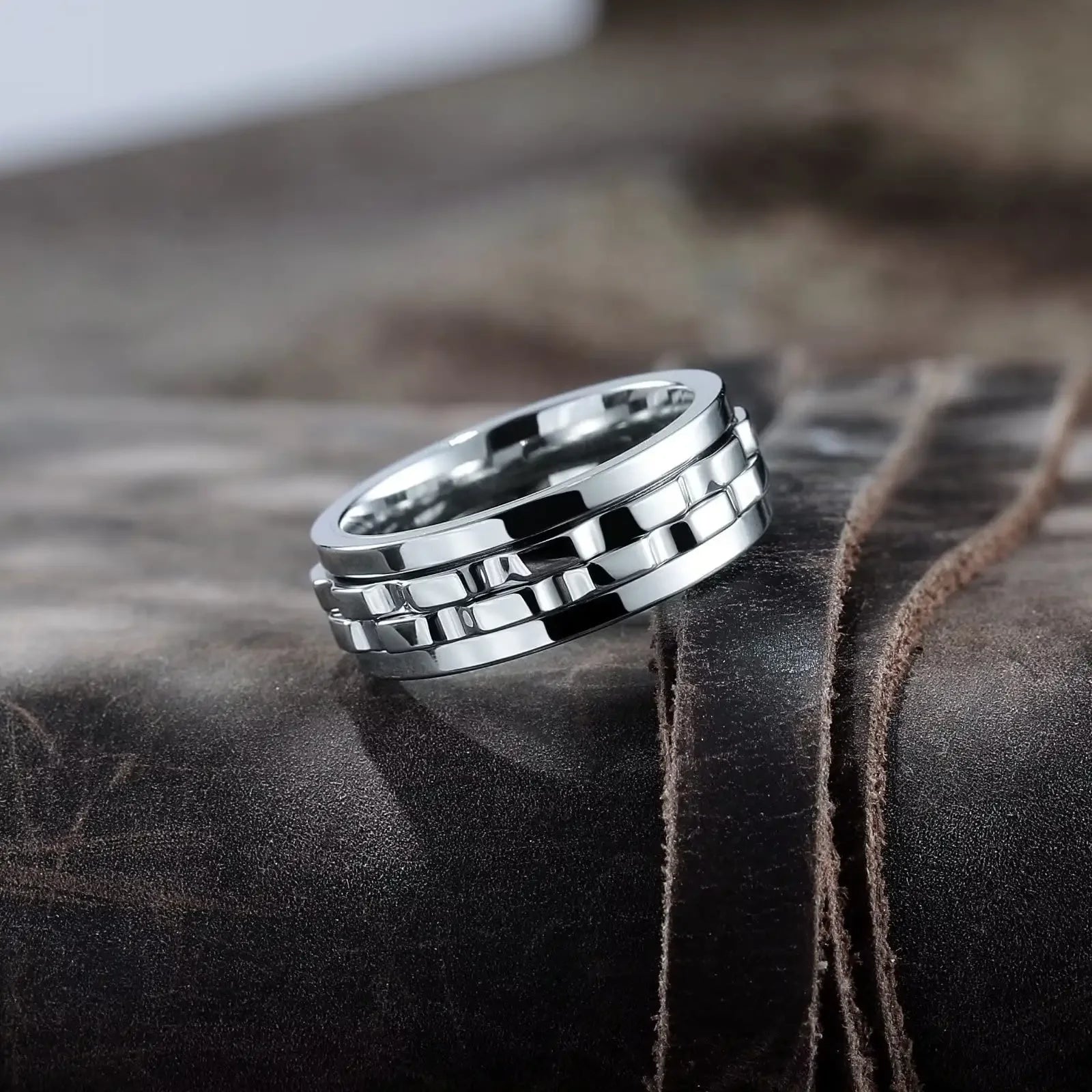 Punk Spinner Anxiety Fidget Ring — Stainless Steel Gear Chain Design for Men & Women