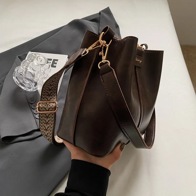 Vintage TPU Bucket Crossbody Bag – Designer Shoulder Handbag for Women