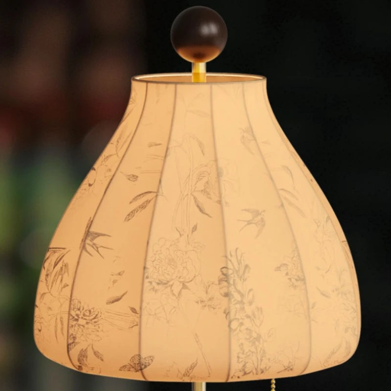 Vintage Floor Lamp – Wood & Fabric Shade