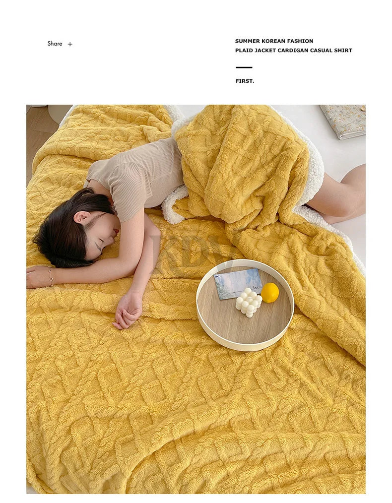Double-Layer Fleece Blanket – Plush Sofa & Bed Comfort