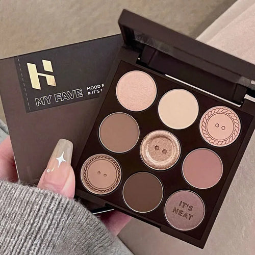 9-Color Knit Button Eyeshadow Palette — Pearl, Matte & Earth Tones