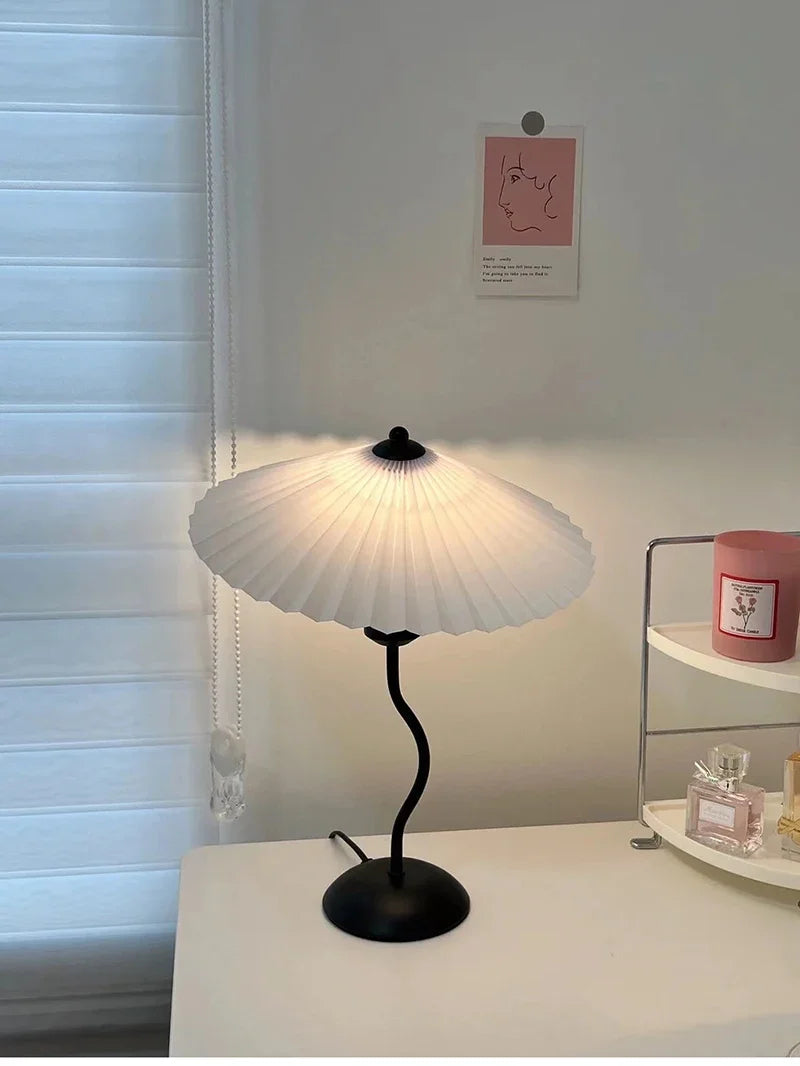 Retro LED Table Lamp – White Shade & Black Base