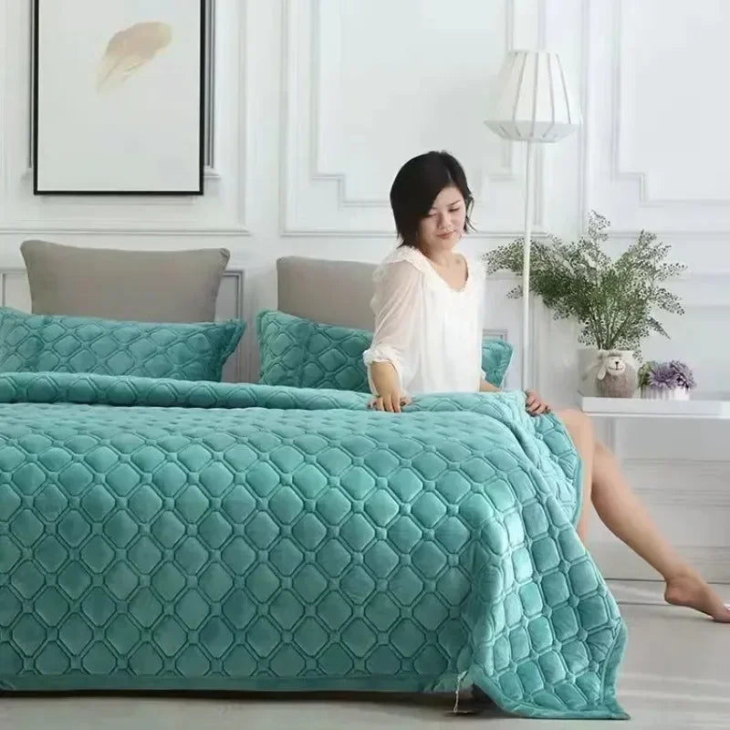 Flannel Geometric Bedspread – Super Soft Quilted Flat Sheet Blanket Cover, Twin to King