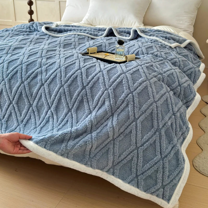Lamb Fleece Blanket – Soft Warm Cozy Throw for Bed, Sofa & Office Nap, Fall & Winter
