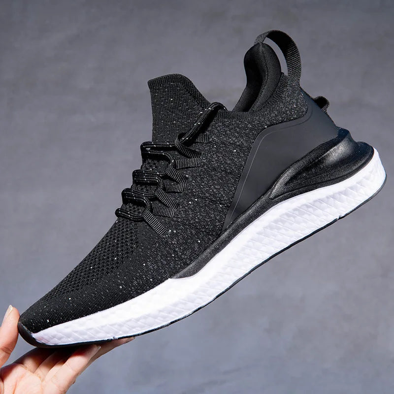 Men's Lightweight Mesh Lace-Up Sneakers
