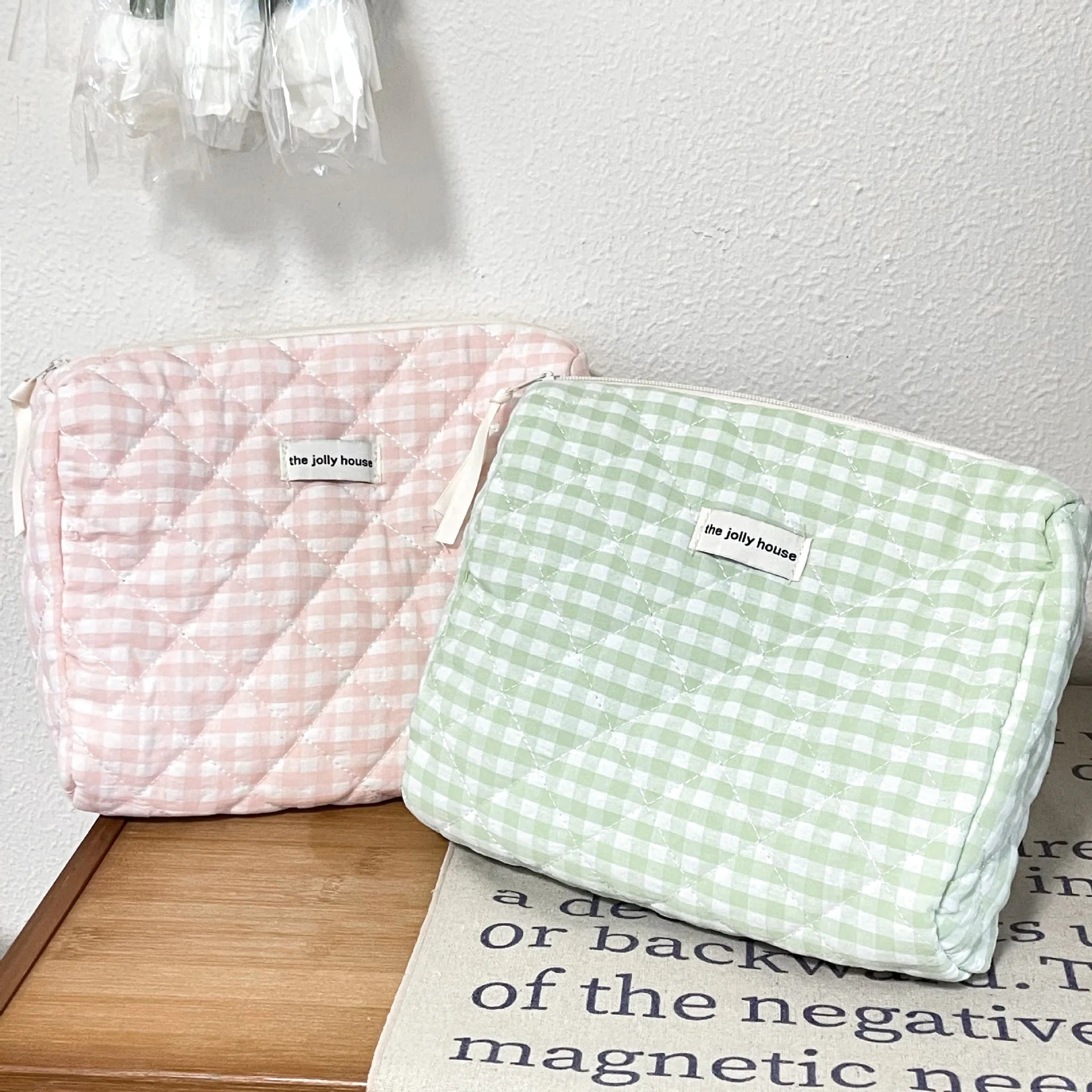 Large Capacity Cosmetic Clutch Bag – Women's Travel Makeup Storage Bag with Zipper