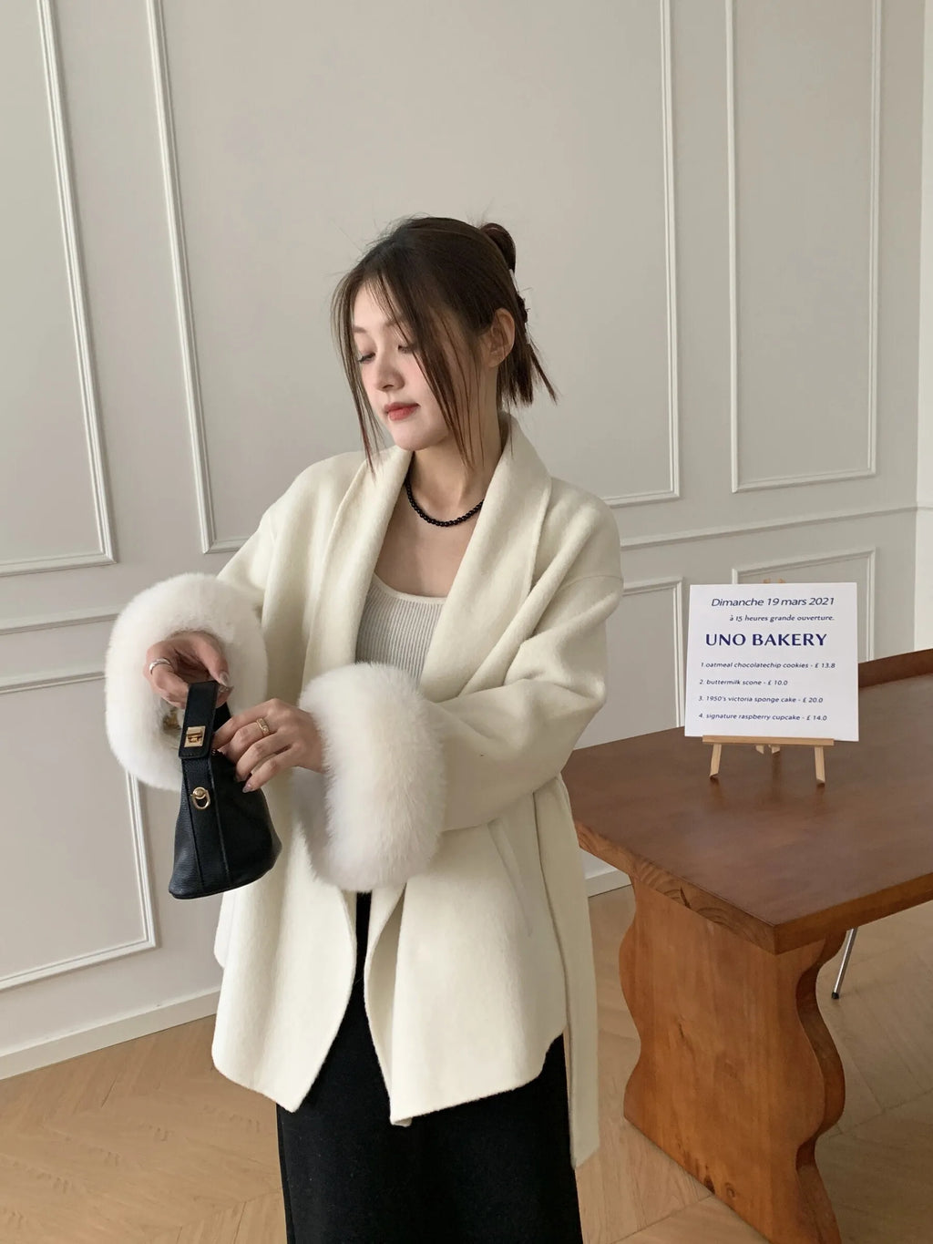 Women's Short Lace-Up Cashmere Wool Coat – Slim Lapel Autumn Winter Outerwear