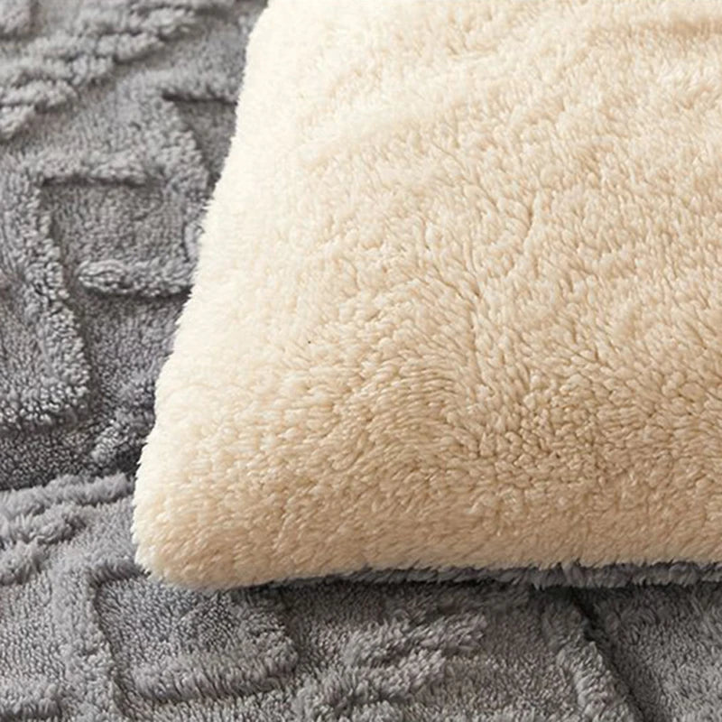 Thick Plush Bed Blanket – Faux Lamb Fleece Winter Comfort
