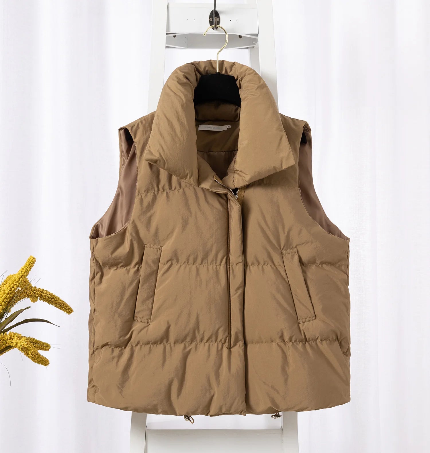 Women's Sleeveless Down Vest – Thick Zip-Up Adjustable Waist Winter Outerwear