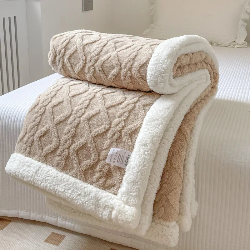 Double-Layer Fleece Blanket – Plush Sofa & Bed Comfort