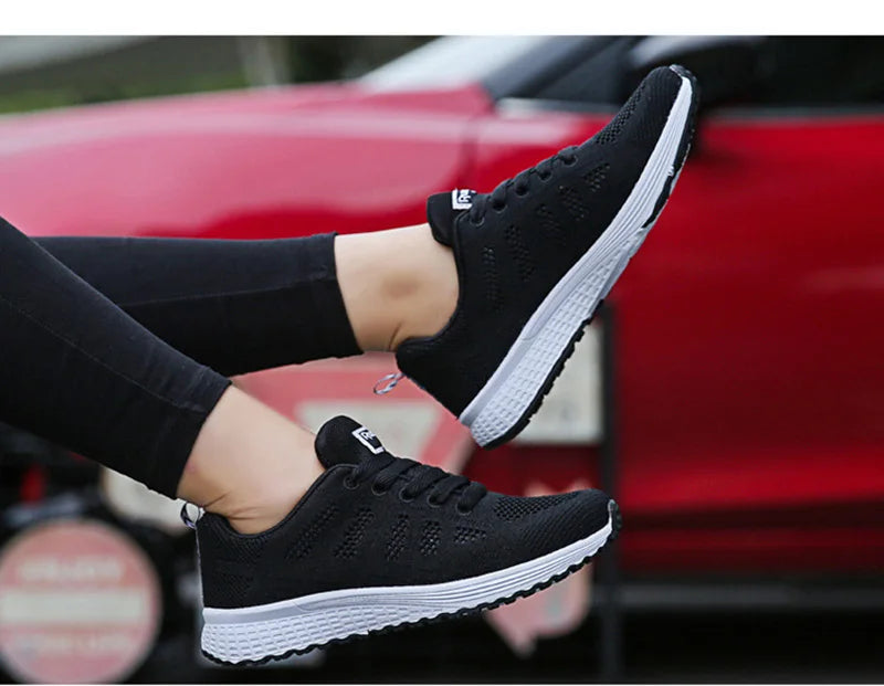 Women’s Casual Mesh Flat Sneakers — Breathable Lightweight Walking Shoes