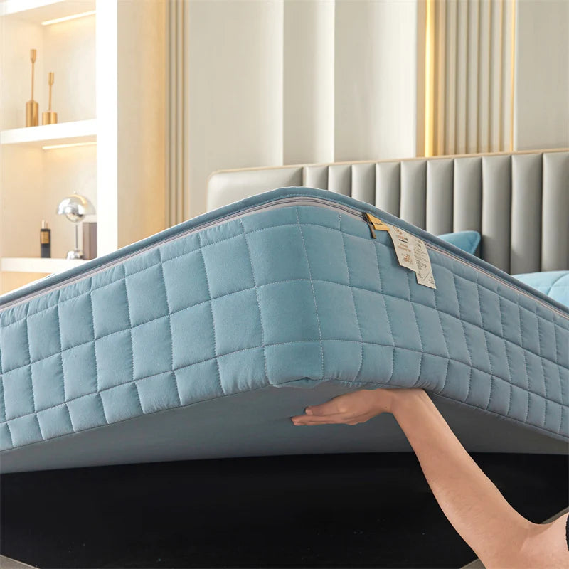 Six-Sided All-Inclusive Mattress Cover with Zipper – Thickened Quilted Protector, Custom Sizes