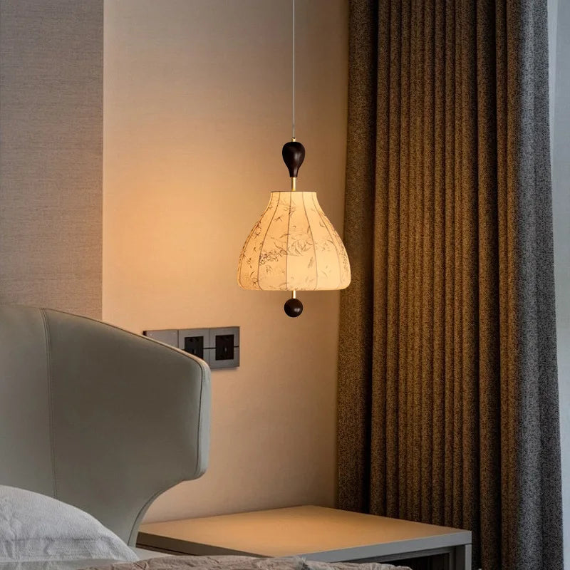 Vintage Floor Lamp – Wood & Fabric Shade