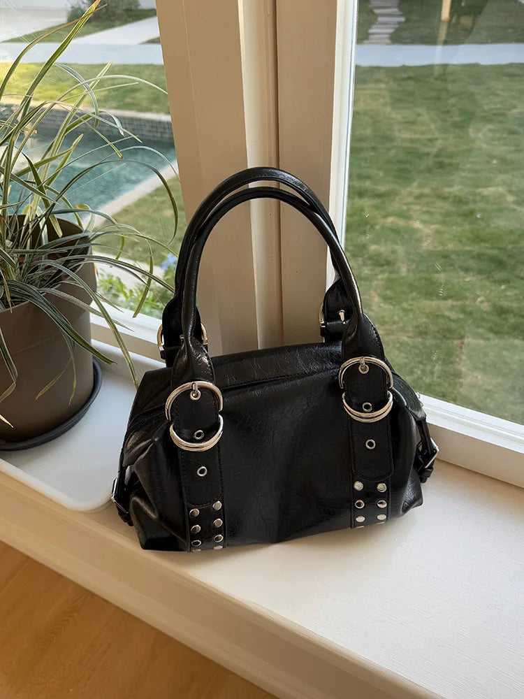 Women's Rivet PU Leather Motorcycle Shoulder Bag – Hot Girl Underarm Handbag in Black & White