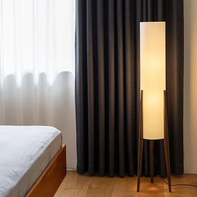 Wood Floor Lamp – Slim Fabric Shade Design
