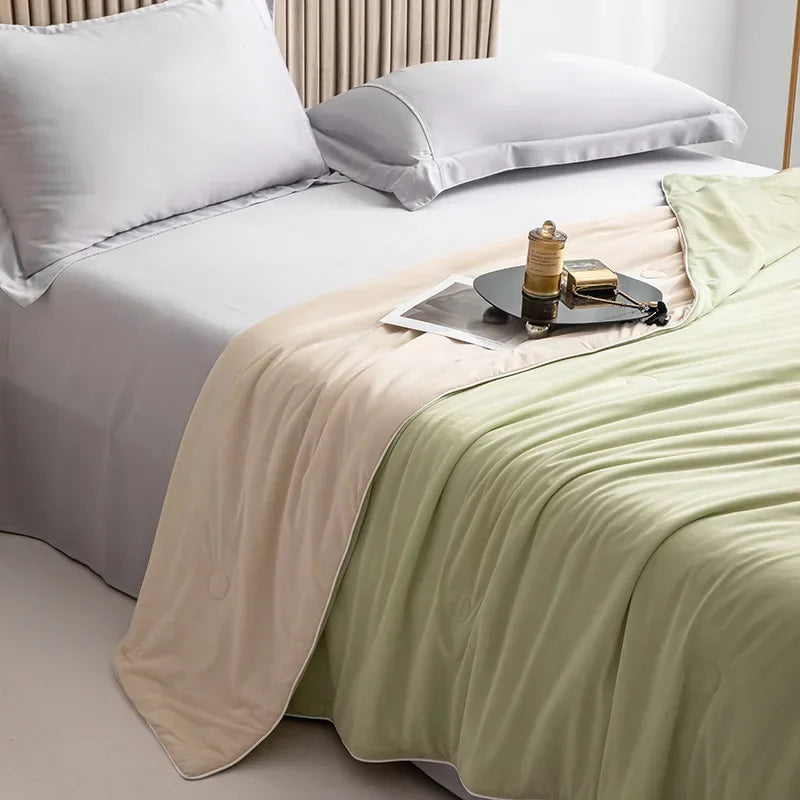 Ice Silk Cooling Blanket – Lightweight Smooth Summer Comforter, Twin & King, Air Condition Quilt