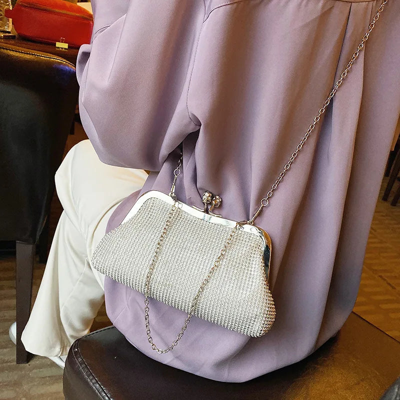 Golden Metal Bow Evening Clutch Bag – Shiny Bridal Chain Shoulder Bag for Wedding & Party