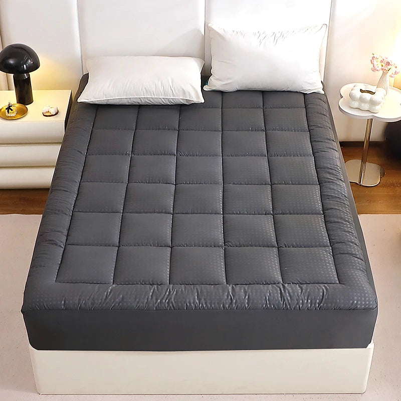 360GSM Quilted Mattress Topper & Protector Cover – Anti-Pull, 15–17" Deep Pocket, Twin to King, 2 Colors