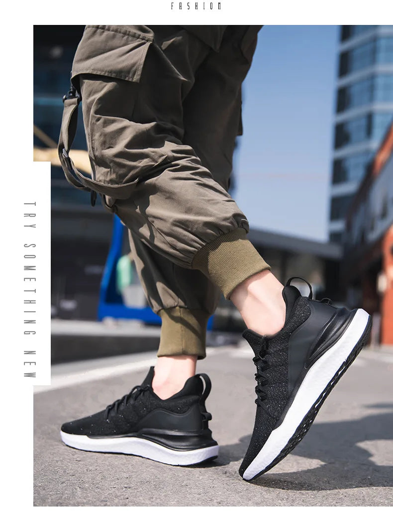 Men's Lightweight Mesh Lace-Up Sneakers