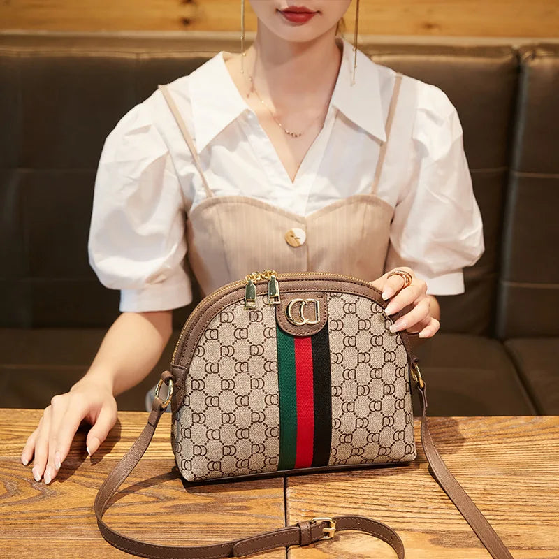 Retro Mini Shell Crossbody Bag – Urban Minimalist PVC Shoulder Bag for Women